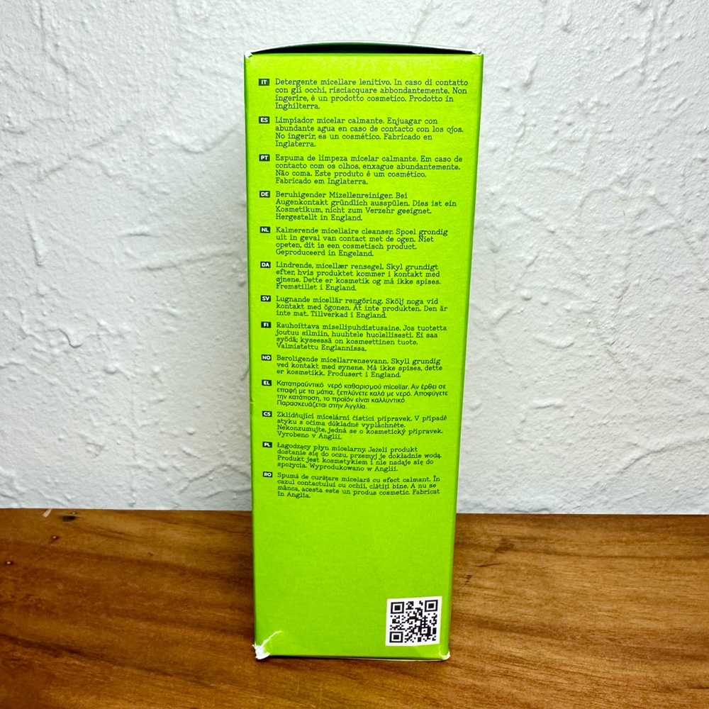 Elemis Cleansing Foam - Picture 4 of 11